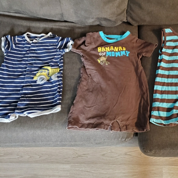 4 short rompers size 24month - Picture 2 of 2